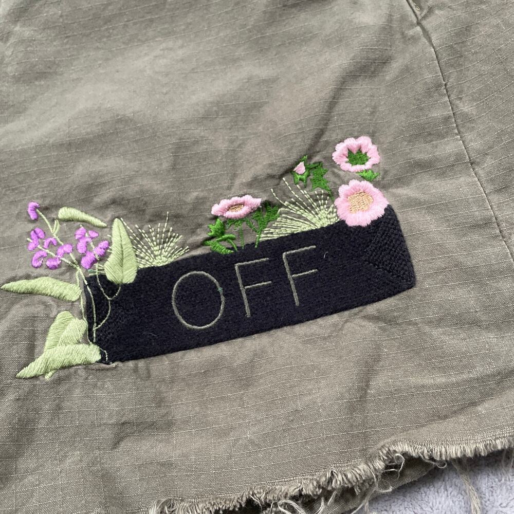 Off White Shorts Womens 26 Green Flower Embroidery Cargo Streetwear Military - Picture 9 of 16